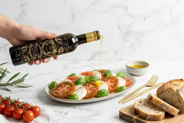 SECUNDARIA 600x400_Biologische extra vergine olijfolie Arbequina - Picual_1.webp